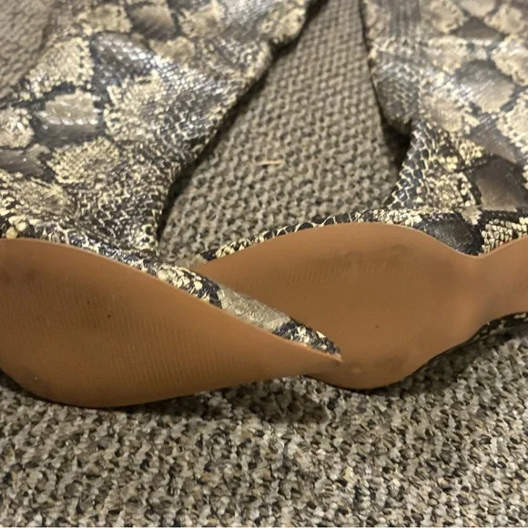 Cape Robbin Snakeskin Pattern Boots Size 9 - Picture 3 of 7